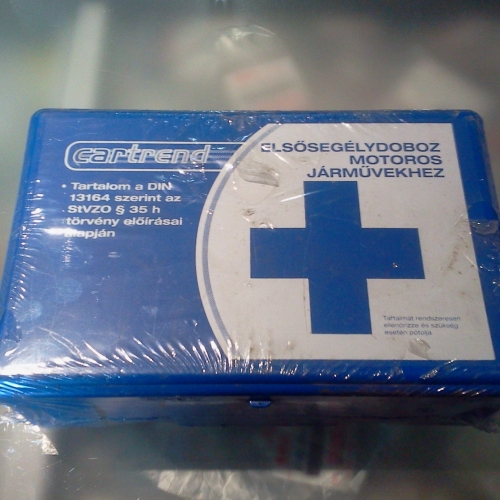 Elsősegélydoboz (EÜ) Egészségügyi doboz +
bontatlan 2000Ft
